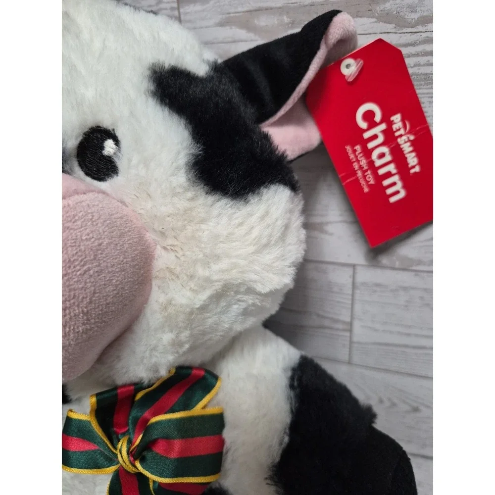 The Unbranded Brand charm cow